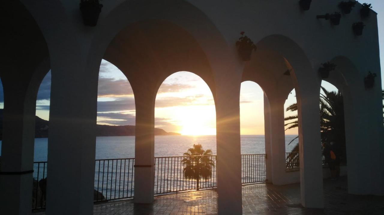 Acapulco Playa Beautiful Seaview Daire Nerja Dış mekan fotoğraf