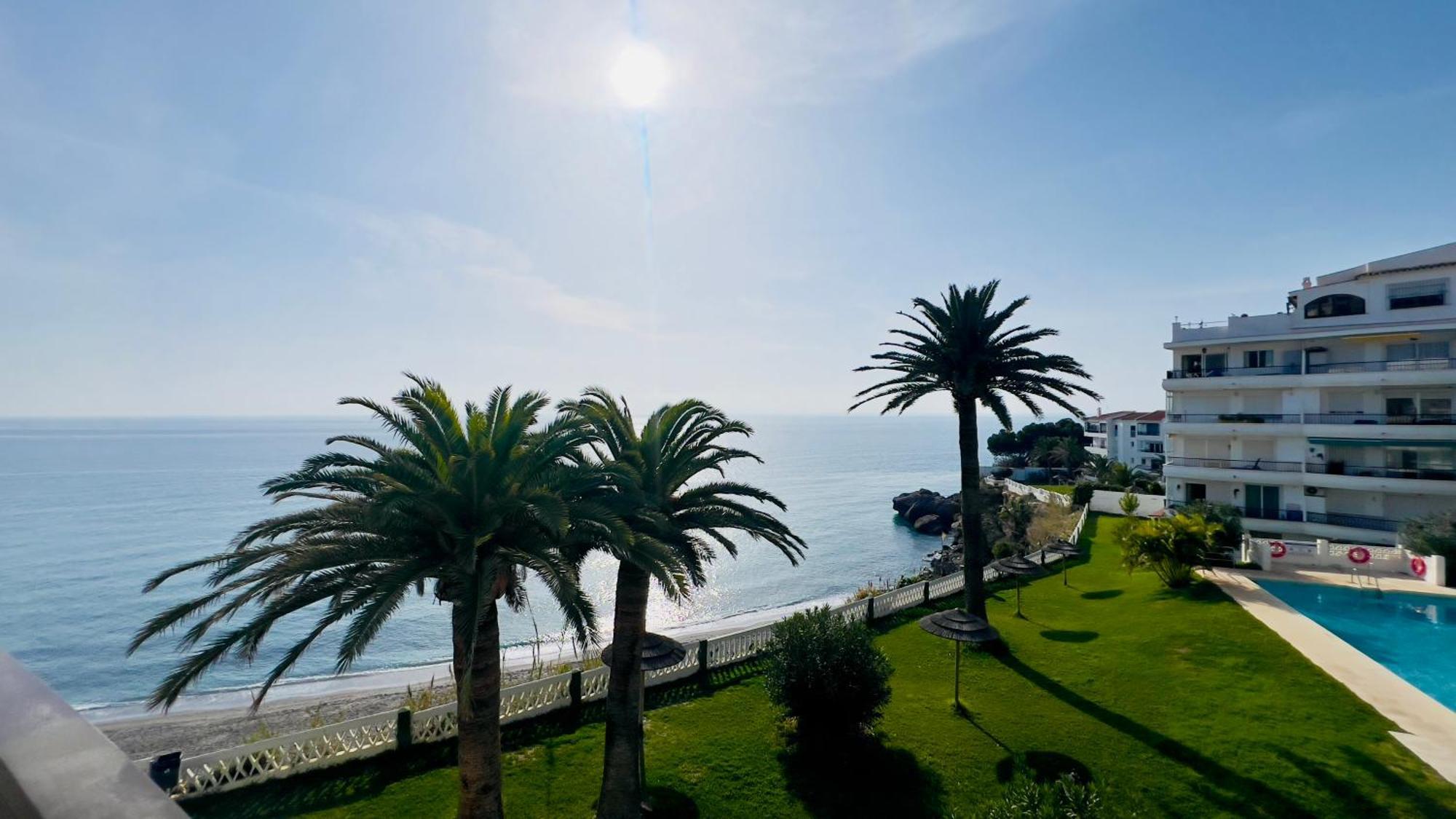 Acapulco Playa Beautiful Seaview Daire Nerja Dış mekan fotoğraf
